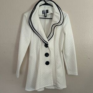 Formal white coat/blazer